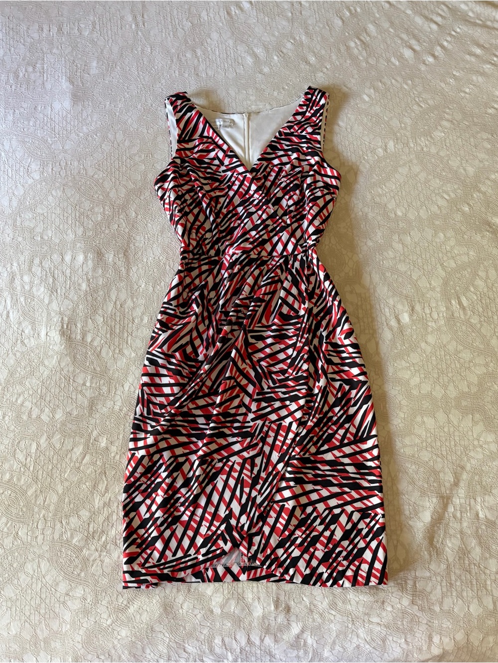 London Times Sleeveless Faux-Wrap Dress - size 4